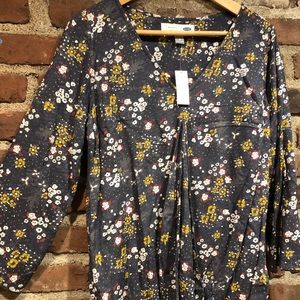 Women’s Navy Maternity Shirt Tag On Size Medium